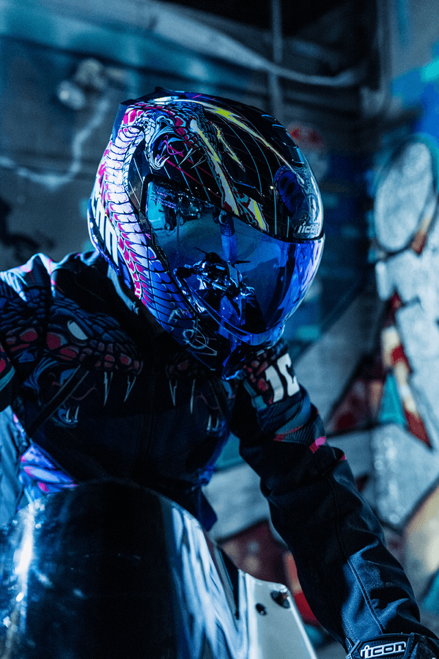 ICON 0100-2730 Threshold™ Modular Helmet - Synthwave Lazer Cobra - Blue - Medium — image 5 of 5
