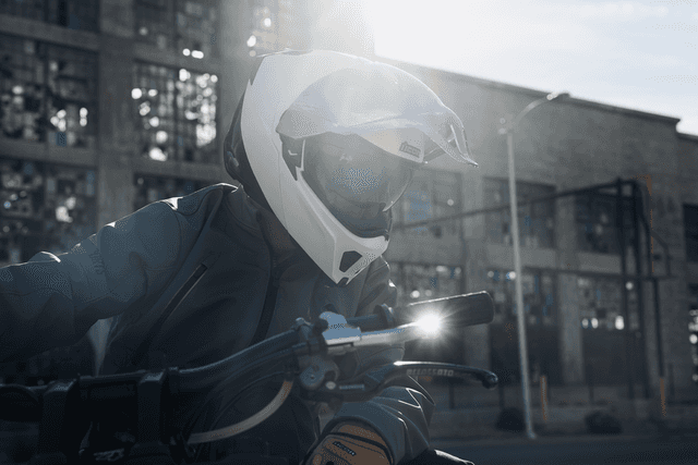 ICON 0100-2819 Threshold™ Modular Helmet - Solid - Gloss White - Small — image 5 of 6