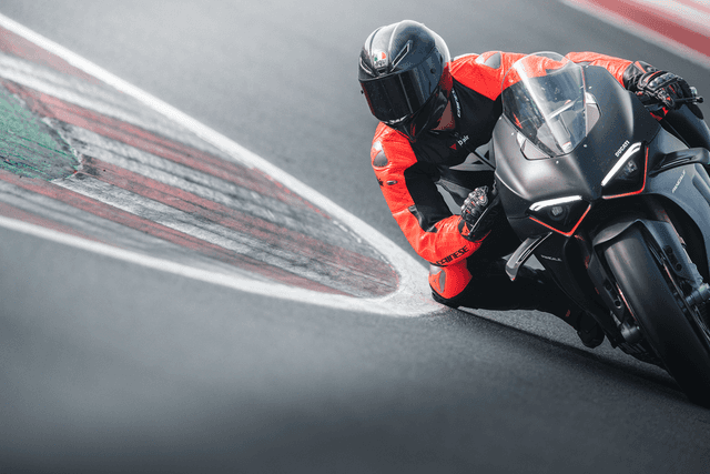 AGV 0101-15563 Pista GP RR Helmet - Iridium Carbon - Small — image 9 of 10