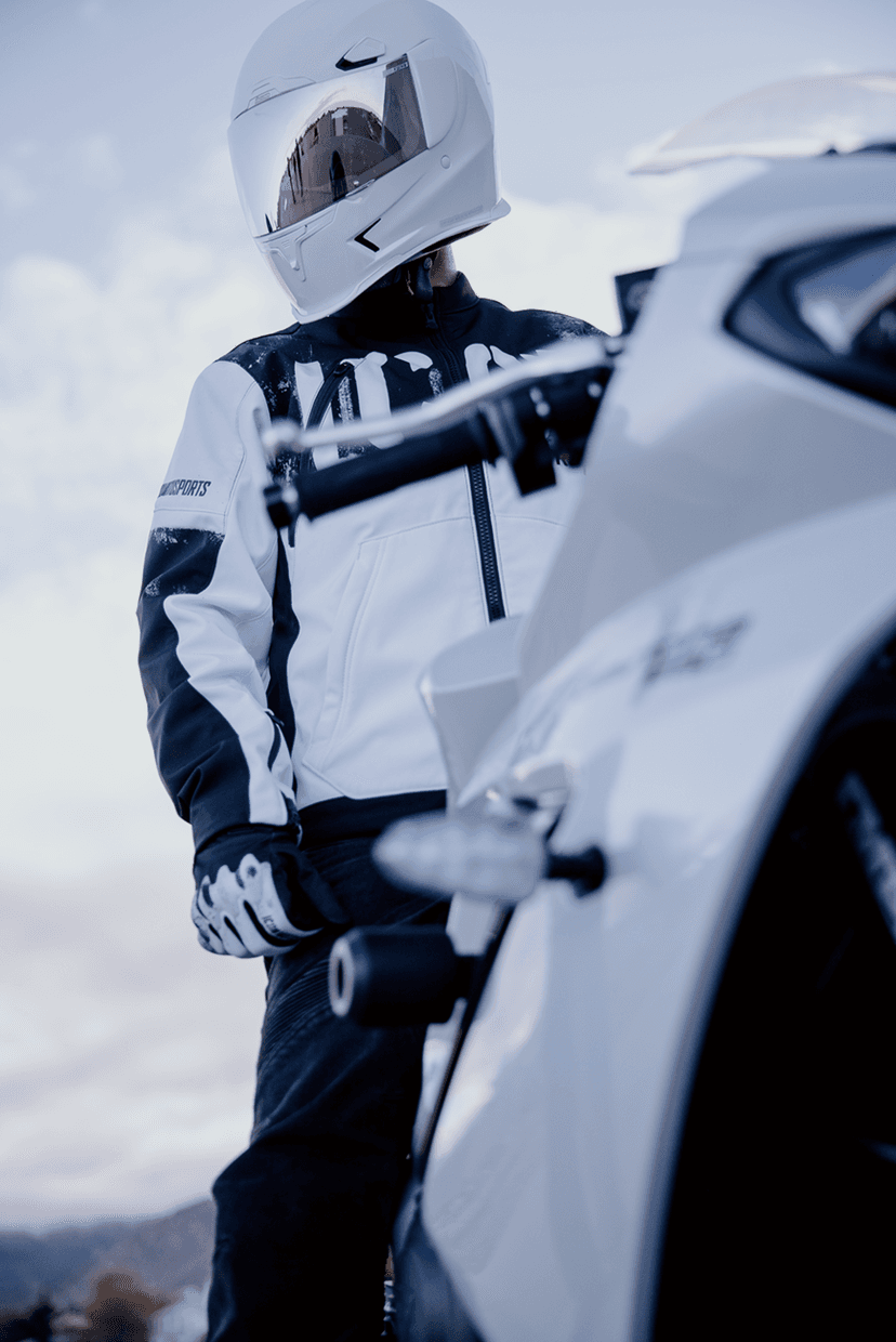 ICON 0101-19188 Airframe Pro™ Helmet - Solid - Gloss White - XS — image 4 of 6