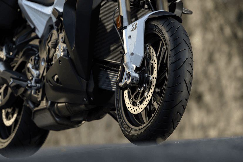 BRIDGESTONE 0301-1030 Tire - T33 - Front - 120/70R19 - 60V — image 6 of 7