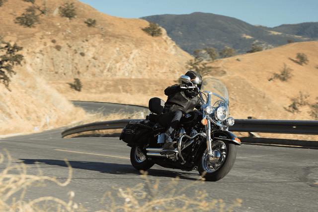 BRIDGESTONE 0302-1219 Tire - Battlecruise H50 - Rear - 150/60ZR17 - 66W — image 7 of 9