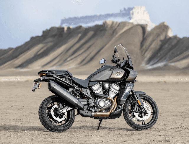 MICHELIN 0316-0505 Tire - Scorcher Adventure - Front - 120/70R19 - 60V — image 11 of 13