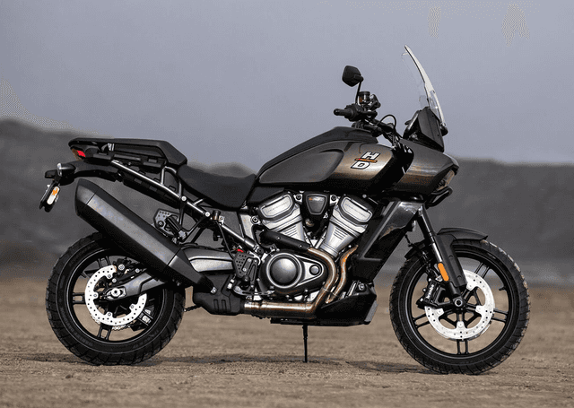 MICHELIN 0316-0505 Tire - Scorcher Adventure - Front - 120/70R19 - 60V — image 10 of 13