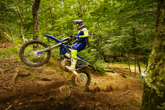 MICHELIN 0317-0508 Tire - Enduro Xtrem - Rear - 140/80-18 - 70M — image 10 of 10