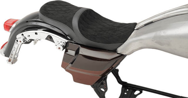 DRAG SPECIALTIES SEATS 0801-1078 Low Touring Seat - Vinyl/Faux Suede - Diamond - Ness Winged Tanks - FL '08-'23 — image 3 of 6