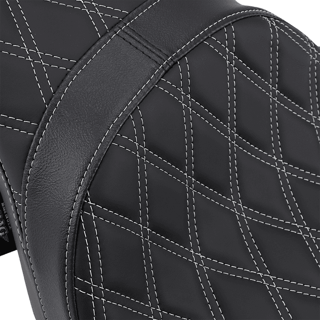 DRAG SPECIALTIES SEATS 0801-1271 Predator 2-Up Seat - Double Diamond - Silver Stitching - FL '08-'23 — image 2 of 3