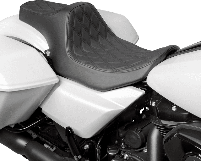 DRAG SPECIALTIES SEATS 0801-1918 Predator III Seat - Double Diamond - Black - FLT/FLH '23-'24 — image 2 of 4