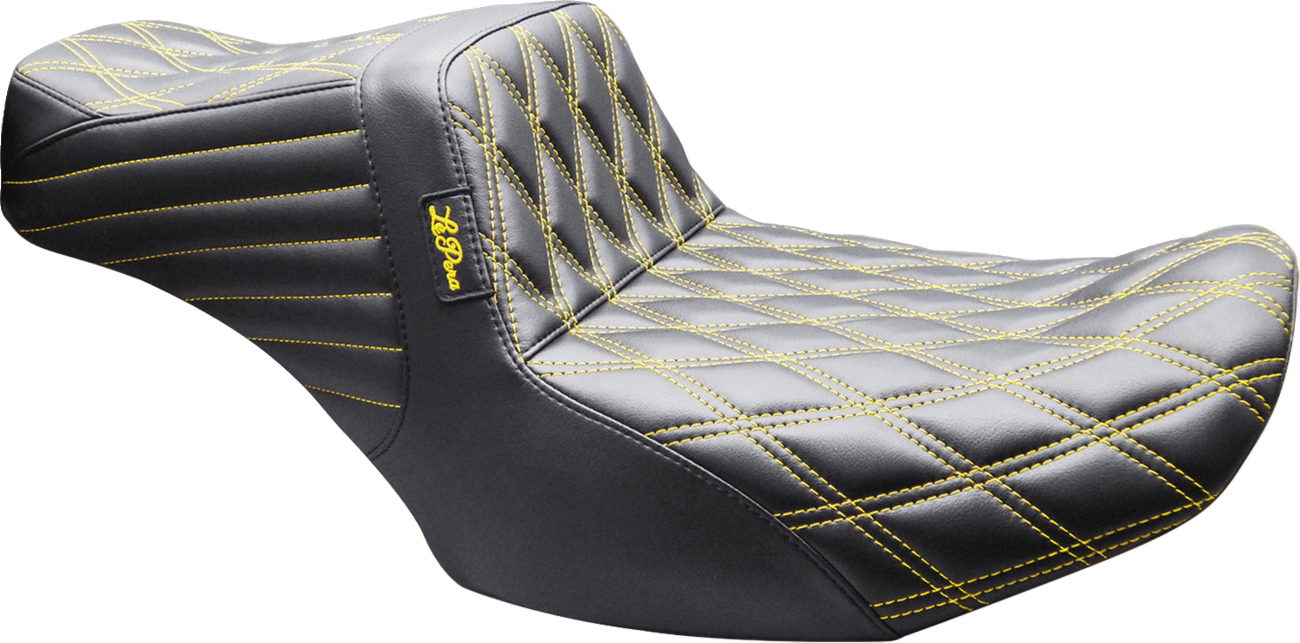 LE PERA 0801-2293 Tailwhip Seat - Double Diamond - Gold Stitch - FLH/FLT '23-'26