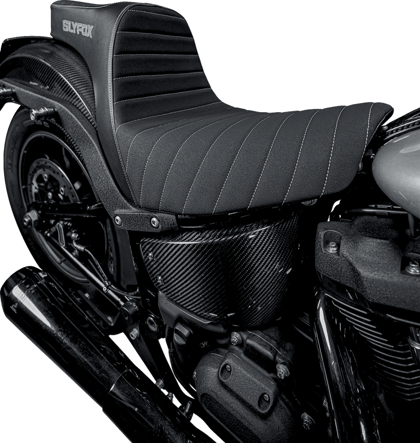 SLYFOX 08021657 High Noon Seat - Vinyl - Classic Stitch - Silver Logo - FL/FX '18-'24 — image 3 of 8
