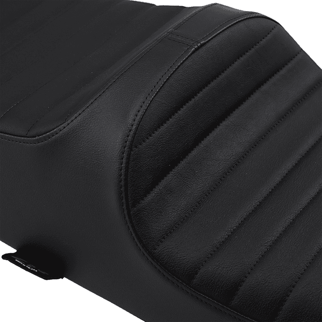 Z1R 0810-2230 Predator III Seat - Black - Classic Stitch - Triumph — image 2 of 3