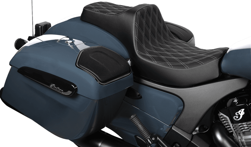 DRAG SPECIALTIES SEATS 0810-2467 Predator III 2-Up Seat - Vinyl - Double Diamond - Silver Stitch - Chieftain '25/Challenger '20-'25 — image 3 of 4