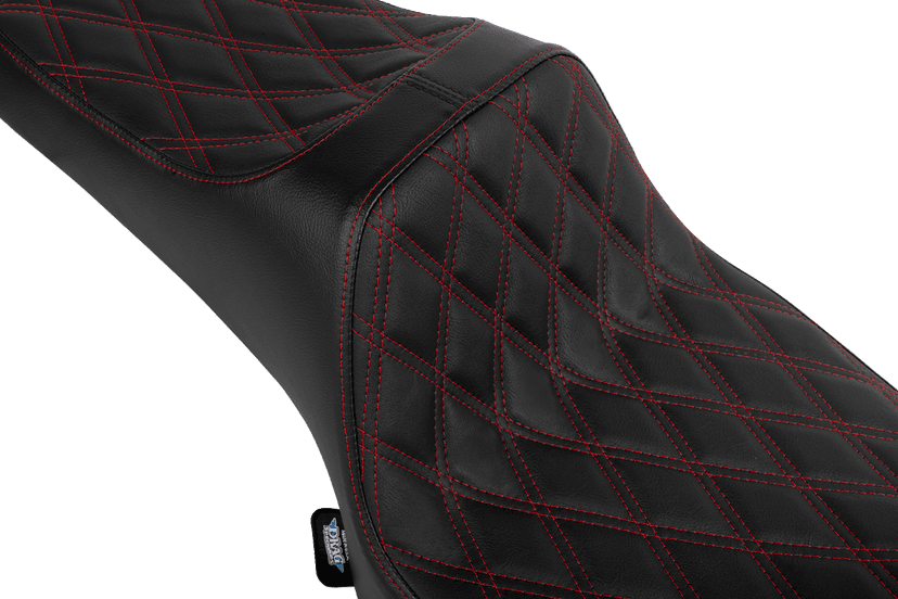 DRAG SPECIALTIES SEATS 0810-2468 Predator III 2-Up Seat - Vinyl - Double Diamond - Red Stitch - Chieftain '25/Challenger '20-'25 — image 2 of 4