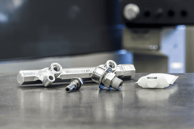 S&S CYCLE 1022-0284 Fuel Rail Kit - Kawasaki — image 2 of 2