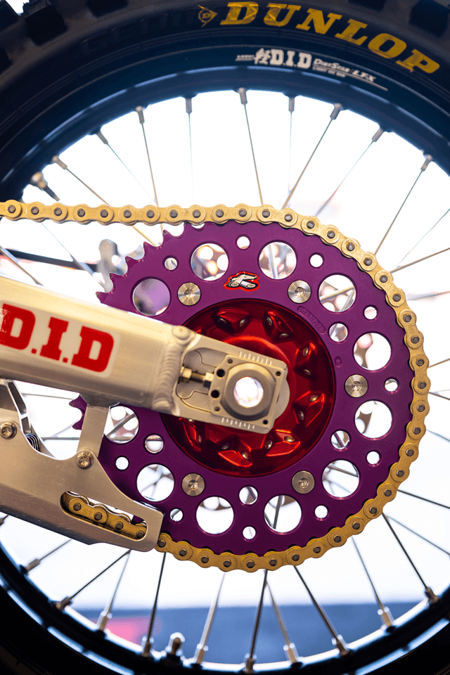 RENTHAL 1211-3089 Rear Sprocket - Aluminum - 51 Tooth - Purple - Suzuki — image 3 of 4