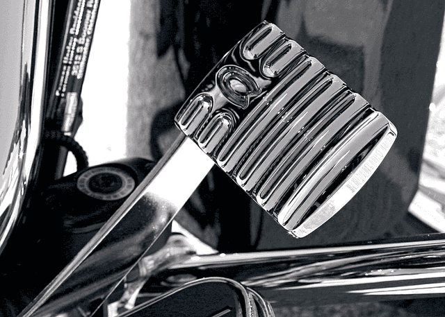 COVINGTONS 1610-0051 Brake Pedal - Finned - Chrome — image 2 of 2