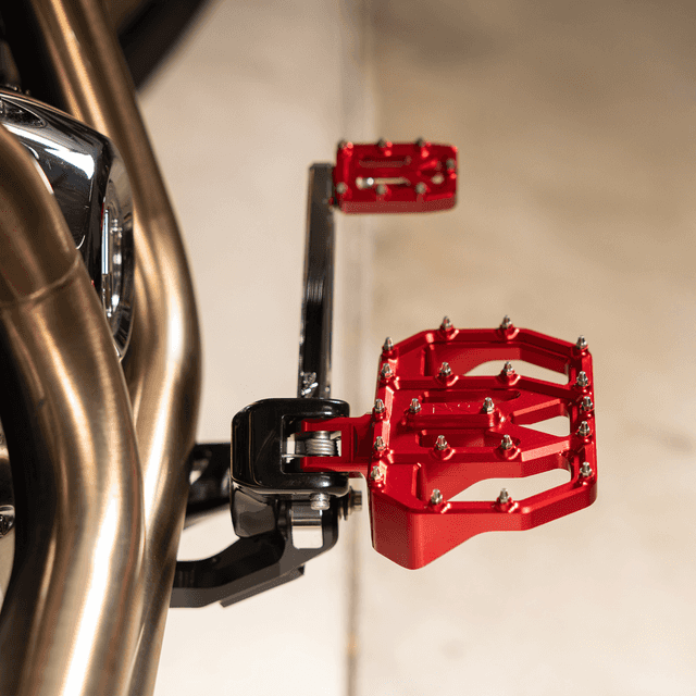 THRASHIN SUPPLY CO. 1621-1228 Mini Aggressor Floorboards - Red - Rear — image 2 of 6