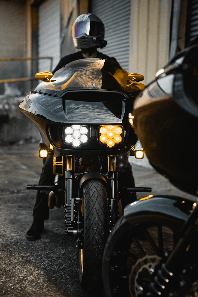 CUSTOM DYNAMICS 2001-2924 Headlight/Fog Light - Shark Demon® - Road Glide — image 9 of 18
