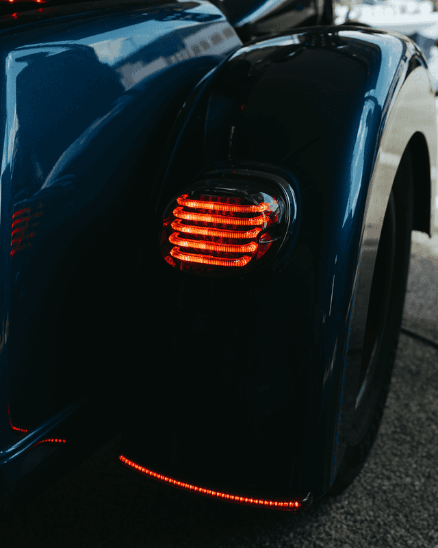 CUSTOM DYNAMICS 2010-1365 Taillight - without License Plate Illumination Window - Smoke — image 9 of 14