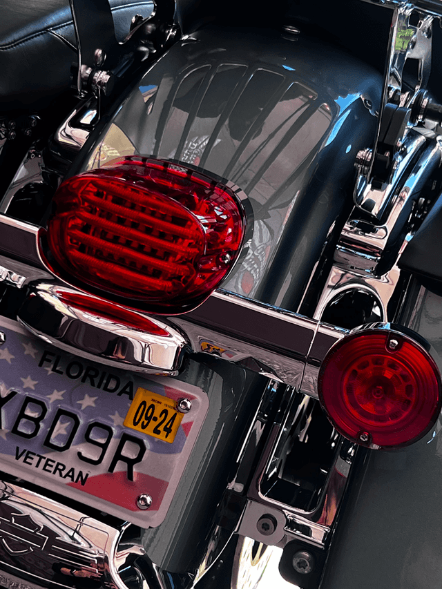 CUSTOM DYNAMICS 2010-1368 Taillight - without License Plate Illumination Window - Red — image 2 of 2