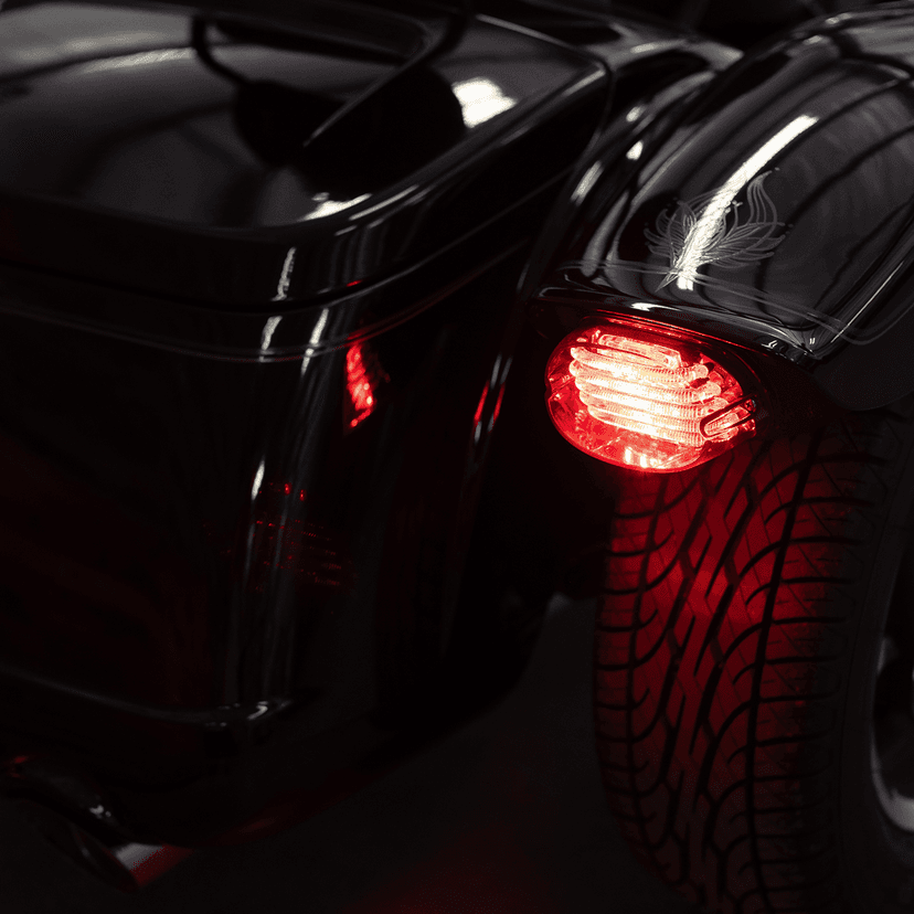 CUSTOM DYNAMICS 2010-1369 Taillight - without License Plate Illumination Window - Smoke — image 2 of 3