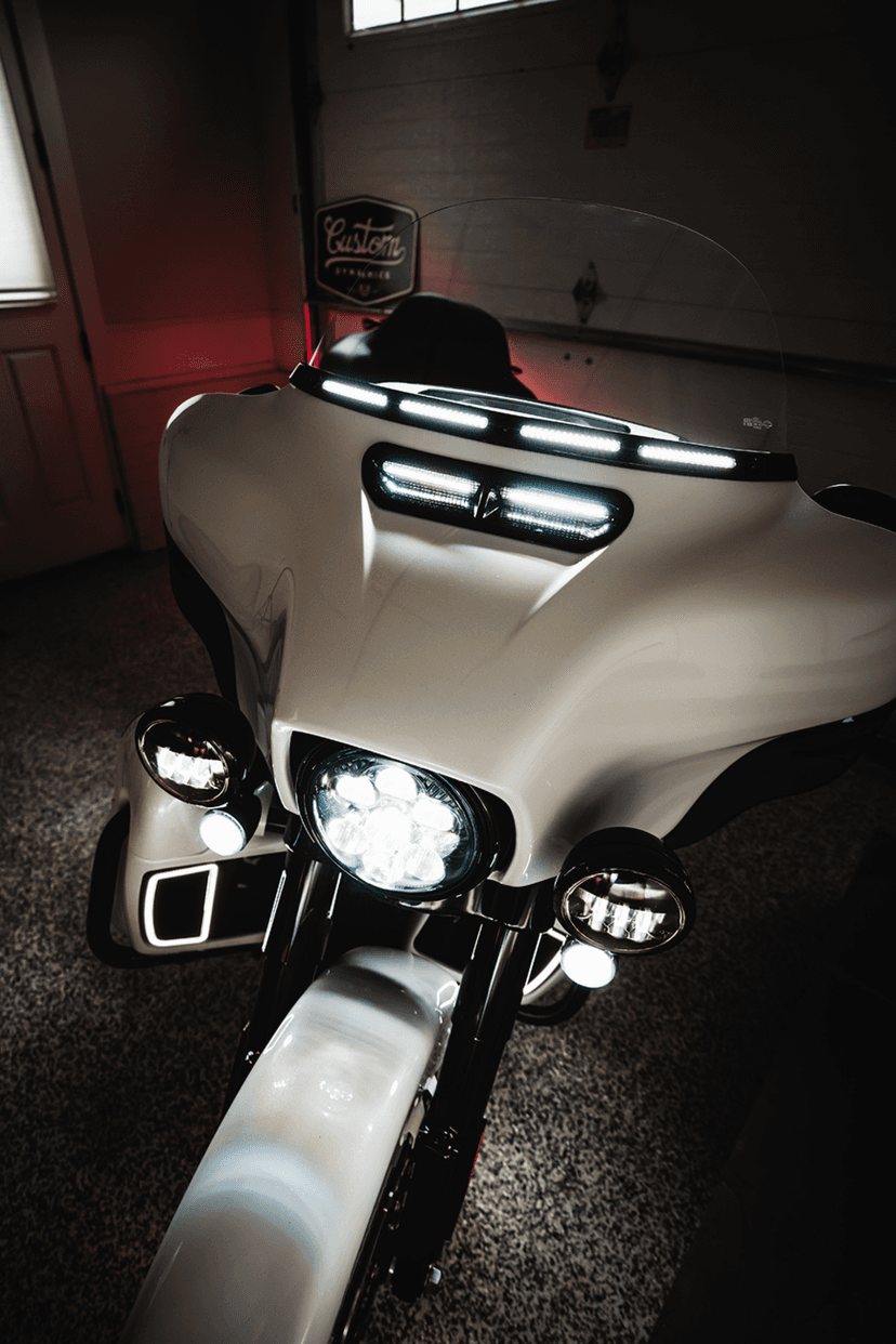 CUSTOM DYNAMICS 2040-2810 LED Vent Insert - Amber/White - Black w/ Black Mesh — image 6 of 6