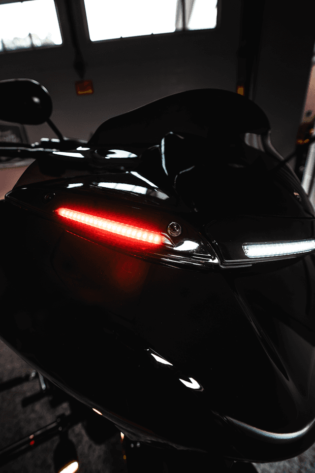 CUSTOM DYNAMICS 2040-3230 LED Windshield Trim - Gloss Black — image 5 of 6