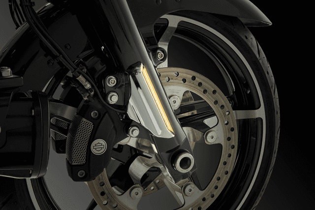 CIRO 2040-3500 Fork Lights with Lightstrike Compatibility - Chrome - '24-'25 FLHX/FLHXU/FLTRX — image 3 of 3