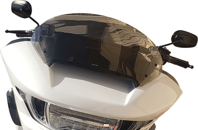 WIND VEST 2310-0936 Windshield - 10-1/2" - Light Smoke - FLTRX/SE/STSE — image 2 of 3