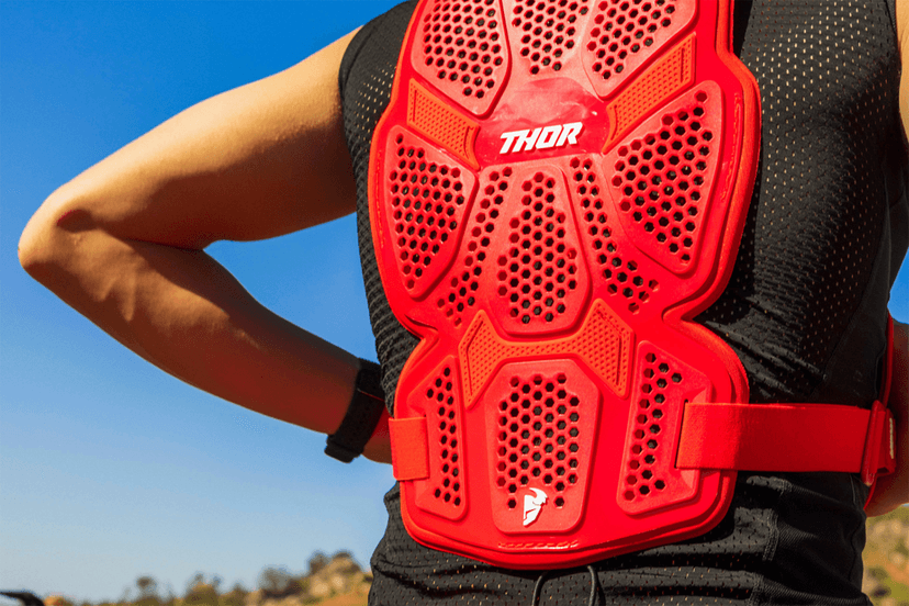 THOR 2701-1207 Sentinel LTD Roost Guard - Red - XL/2XL — image 5 of 5