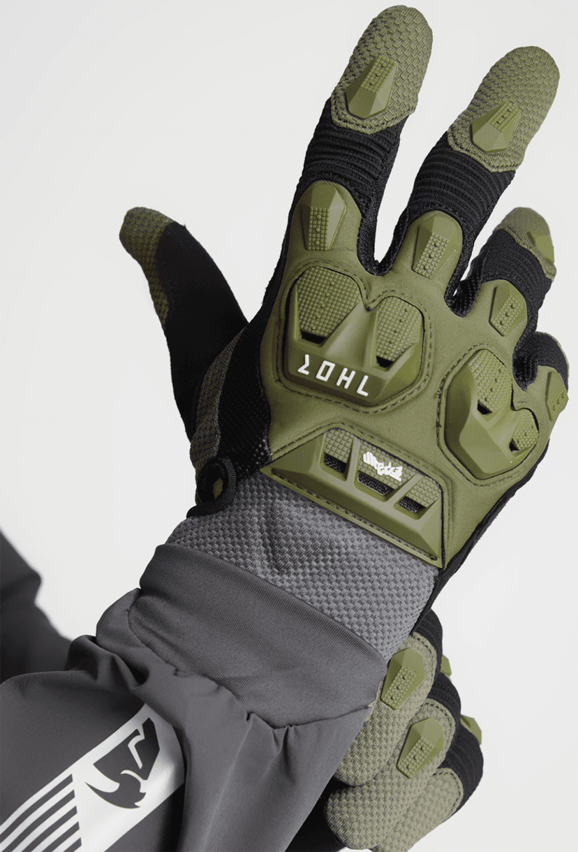 THOR 3330-8254 Terrain Gloves - Army/Charcoal - 2XL — image 4 of 8