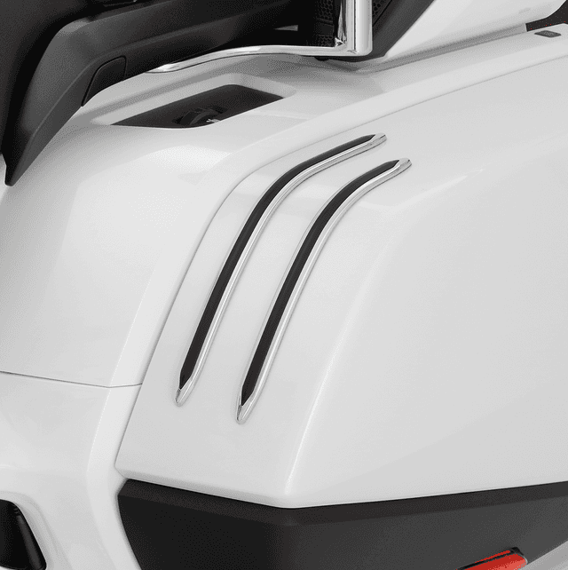SHOW CHROME 3501-1575 Saddlebag Scuff Strips — image 2 of 2