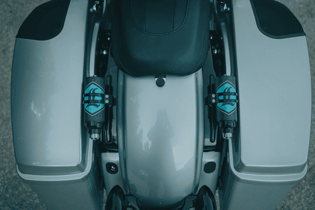 LEGEND SUSPENSION 4320-2400 REVO ARC Canister Decal - Teal — image 2 of 3
