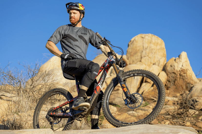 THOR 5020-0008 Assist Hazard Short-Sleeve Jersey - Charcoal/Heather - Small — image 4 of 4