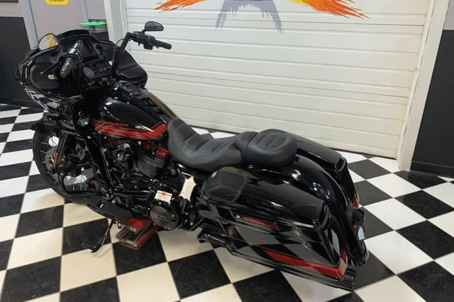 FAT BAGGERS INC. 0601-5525 1-1/4" EZ Install Flat Top Handlebar - 12" - Black — image 5 of 6