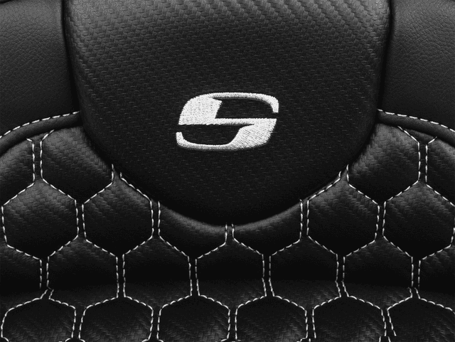 SADDLEMEN 0801-1767 Roadsofa™ Extended Reach Seat - with Backrest - Honeycomb - Silver Stitch - FLTR/FLHX '23-'24 — image 5 of 5