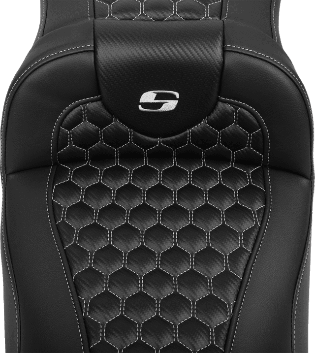SADDLEMEN 0801-1767 Roadsofa™ Extended Reach Seat - with Backrest - Honeycomb - Silver Stitch - FLTR/FLHX '23-'24 — image 4 of 5