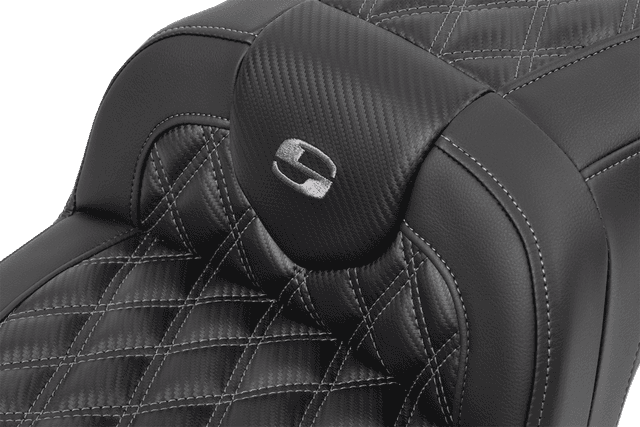 SADDLEMEN 0801-1781 RoadSofa™ Seat - without Backrest - Carbon Fiber - Lattice Stitch - Gray Stitch - FLTR/FLHX '23-'24 — image 2 of 3