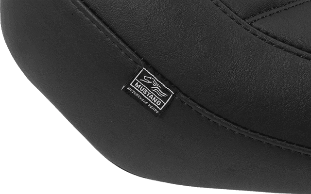 MUSTANG 0801-2015 Wide Tripper™ Seat - Solo - Black Stitching - FLT/FLH '23-'25 — image 3 of 3