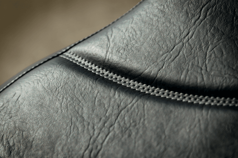 MUSTANG 0802-1061 Max Profile Solo Touring Seat - without Driver Backrest - Black - Original - FLHC/FLDE — image 3 of 3