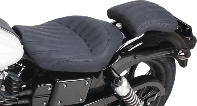 SADDLEMEN 0807-0173 Detachable Pillion Pad - Knuckle - Contoured - 9" — image 3 of 4