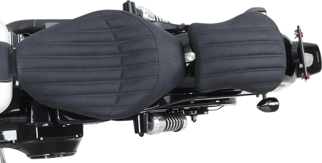 SADDLEMEN 0807-0173 Detachable Pillion Pad - Knuckle - Contoured - 9" — image 4 of 4