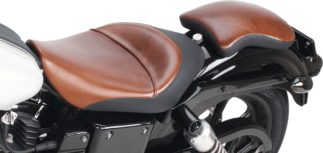 SADDLEMEN 0807-0176 Detachable Pillion Pad - Lariat - Contoured - 9" — image 2 of 4