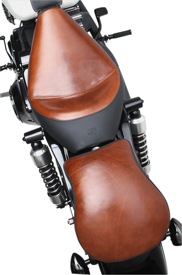 SADDLEMEN 0807-0176 Detachable Pillion Pad - Lariat - Contoured - 9" — image 3 of 4