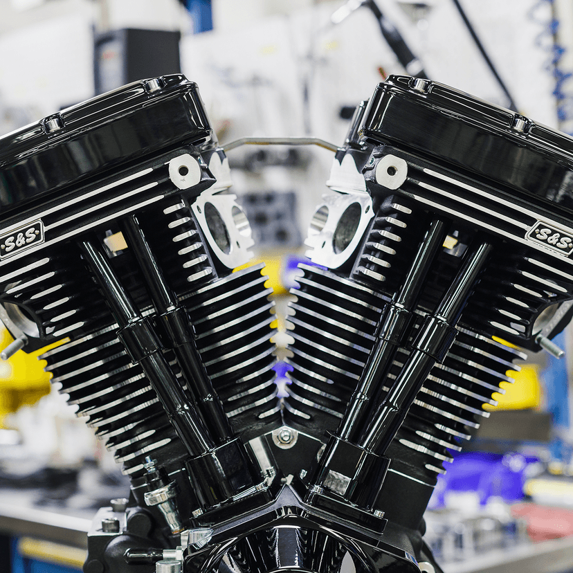 S&S CYCLE 0901-0257 V124 Long Block Engine - Black Edition - Big Twin | Custom Chasis w/Alternator-Style Primary — image 2 of 6